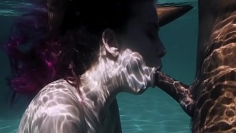 https://www.kellyporn.com/videos/53067484-haley-reed-handles-a-bbc-under-water.html