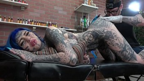 http://www.freefuckvids.com/videos/52623644-amber-luke-gets-a-asshole-tattoo-and-a-good-fucking.html