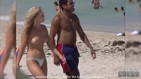 https://www.hdporno.tv/videos/88014014-beautiful-hot-chicks-showing-skin-on-teh-beach.html